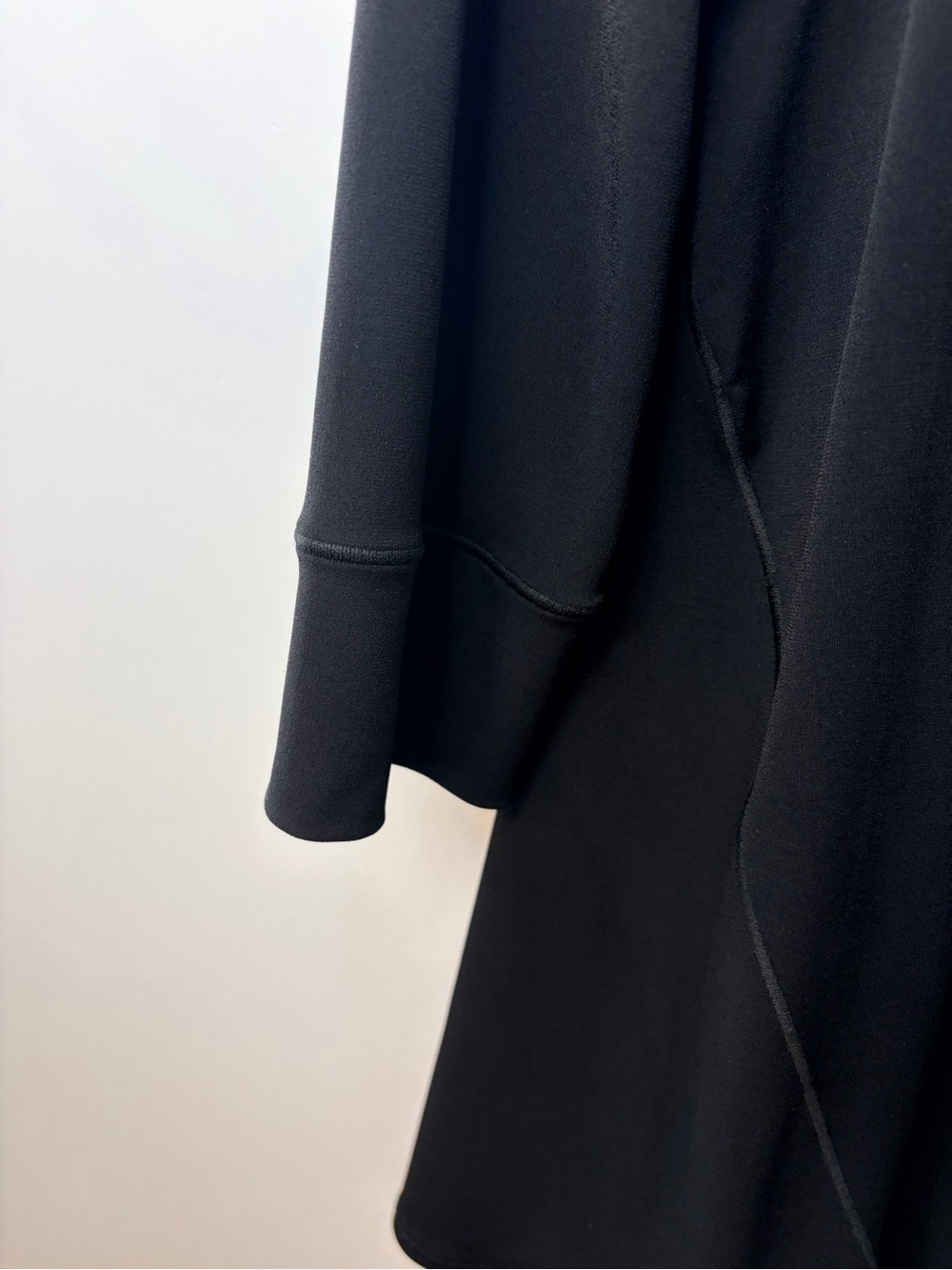 Eva Varro Women’s Black TYB Tunic with 3/4 Length Sleeves, Size XS - Picture 8 of 10